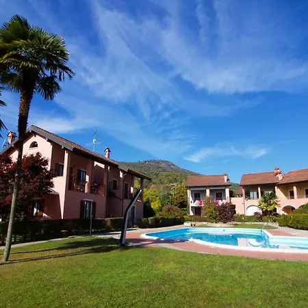 Sleeps 6 Pool شقة
