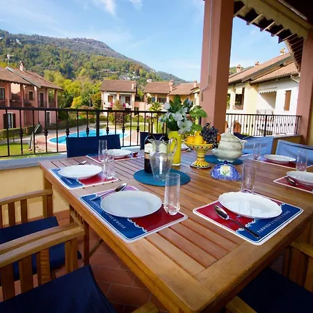Sleeps 6 Pool